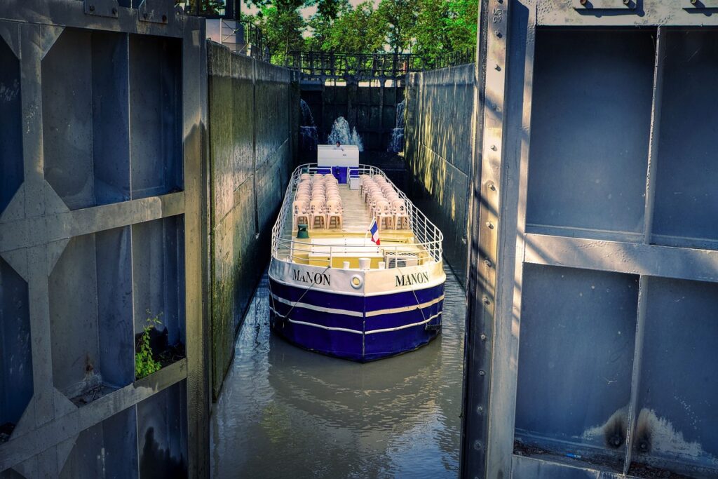 Ecluse à Béziers sur le canal du Midi