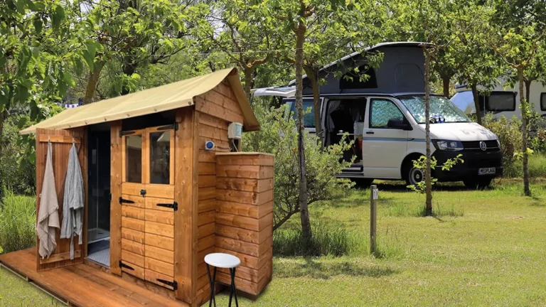 Emplacement confort avec cabane sanitaire individuelle